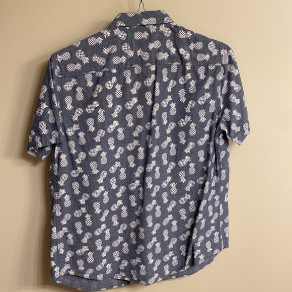Men’s button down - Picture 2 of 2